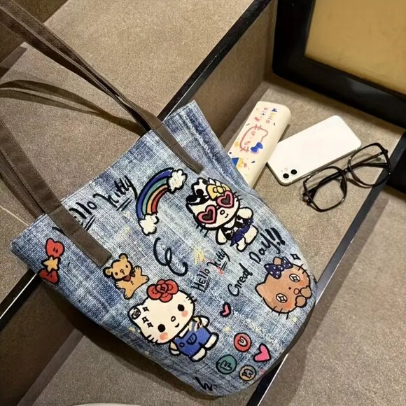 💲2⃣▶▶Soft Velvety Hello Kitty Bag Tote - Picture 2 of 6